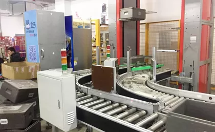 ศตวรรษที่ช่วยให้ผู้จัดส่ง freshippo ของ alibaba ด้วยวิธีแก้ปัญหาการจัดส่ง RFID